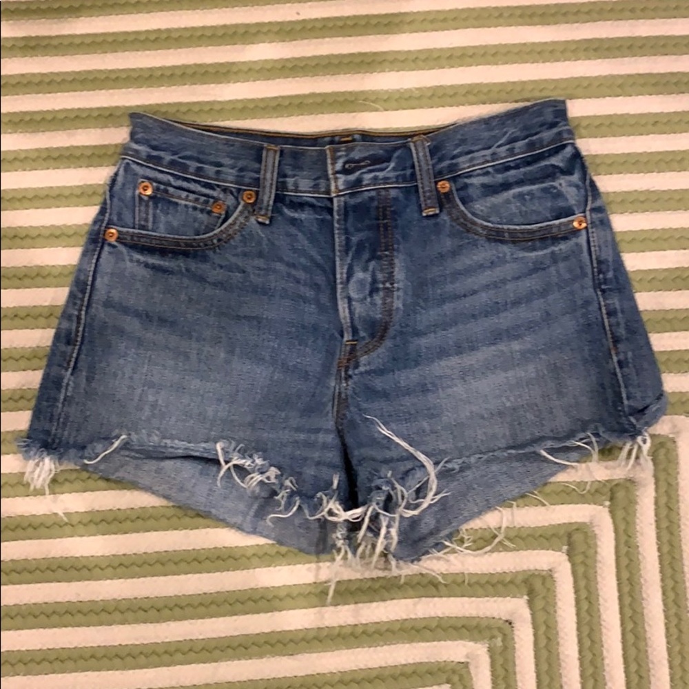 Levi cut off Jean Shorts Size 26